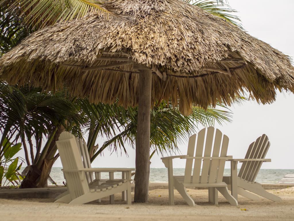 Cocotal Inn And Cabanas San Pedro  Zewnętrze zdjęcie