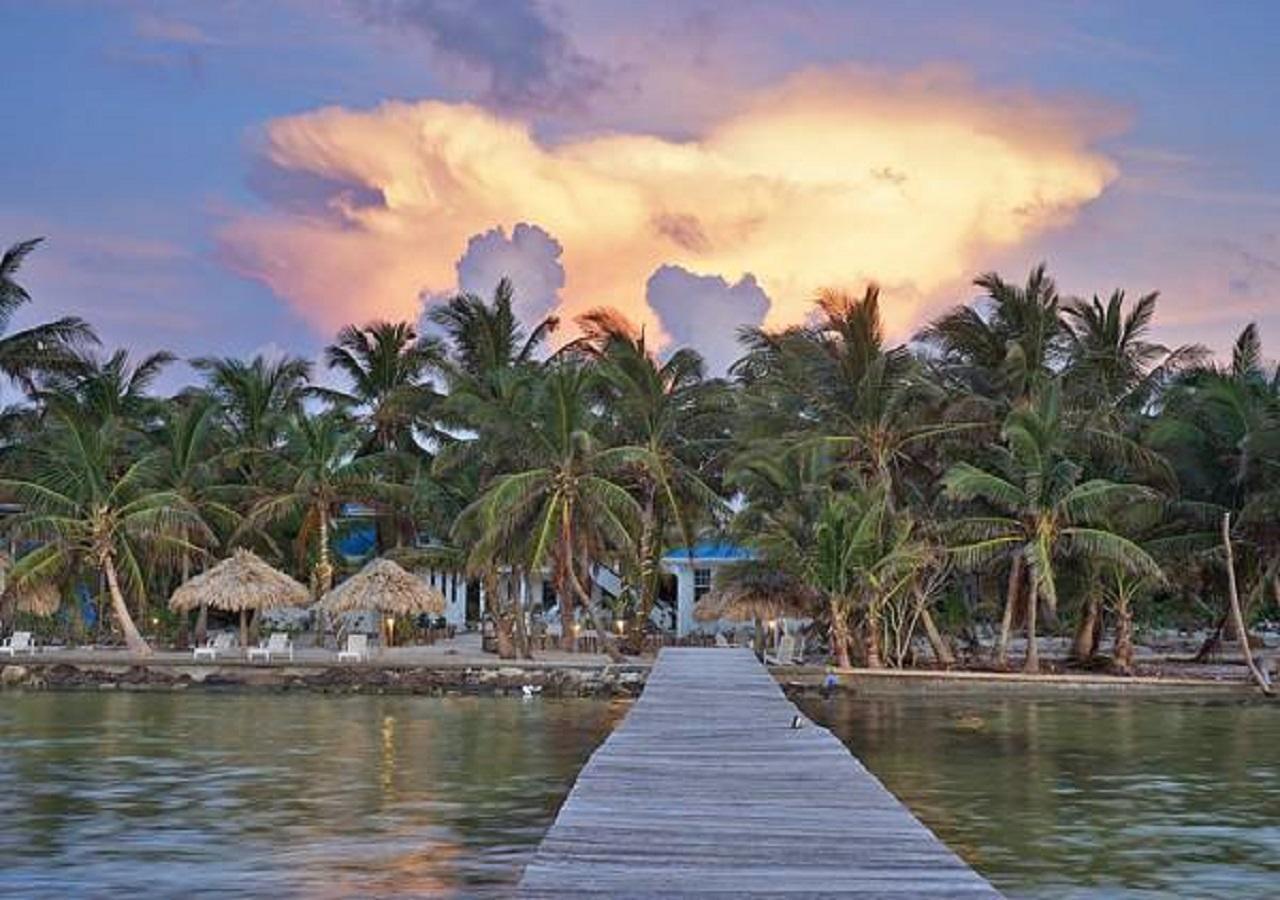 Cocotal Inn And Cabanas San Pedro  Zewnętrze zdjęcie